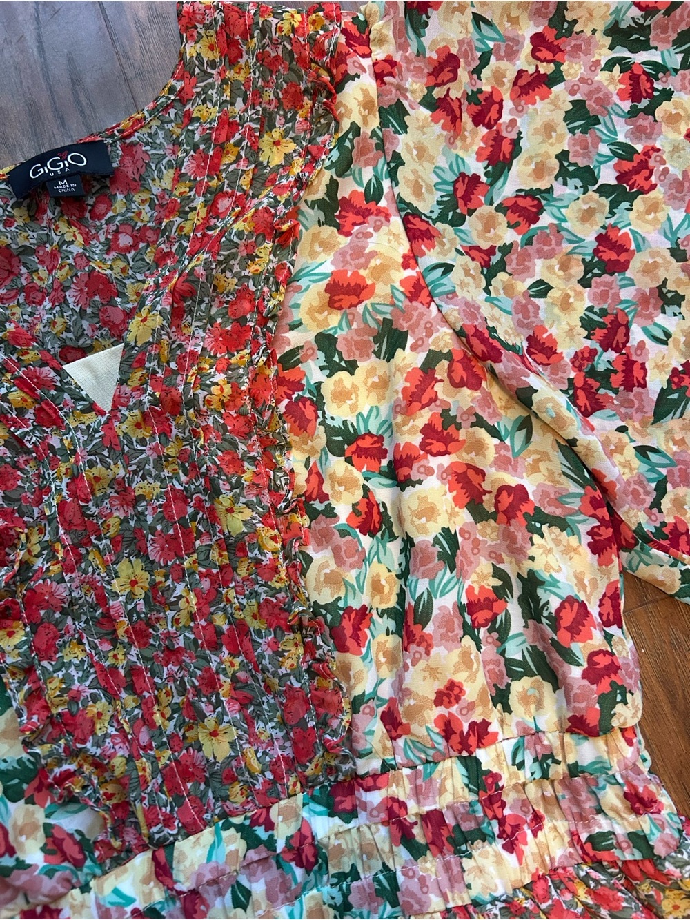 Gigio Floral Smocked Mini Dress in Multicolor Flowy Summer Cottage core Miami - Picture 5 of 7